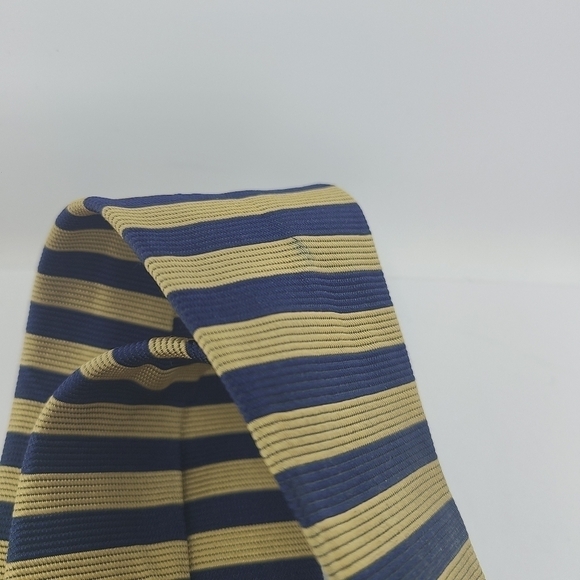 Brooks Brothers Makers | Men’s Black & Gold Striped Silk Necktie (One Size) - Picture 5 of 9